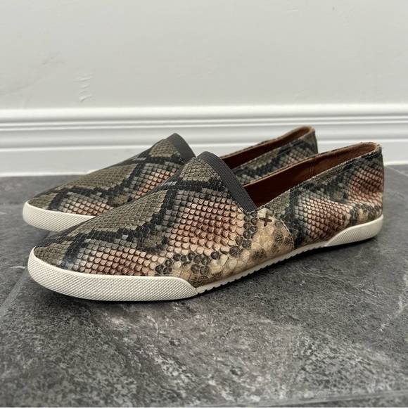 Frye Women's Leather Snakeskin Print Slip-On Flat Shoes Size 9M - Picture 1 of 15